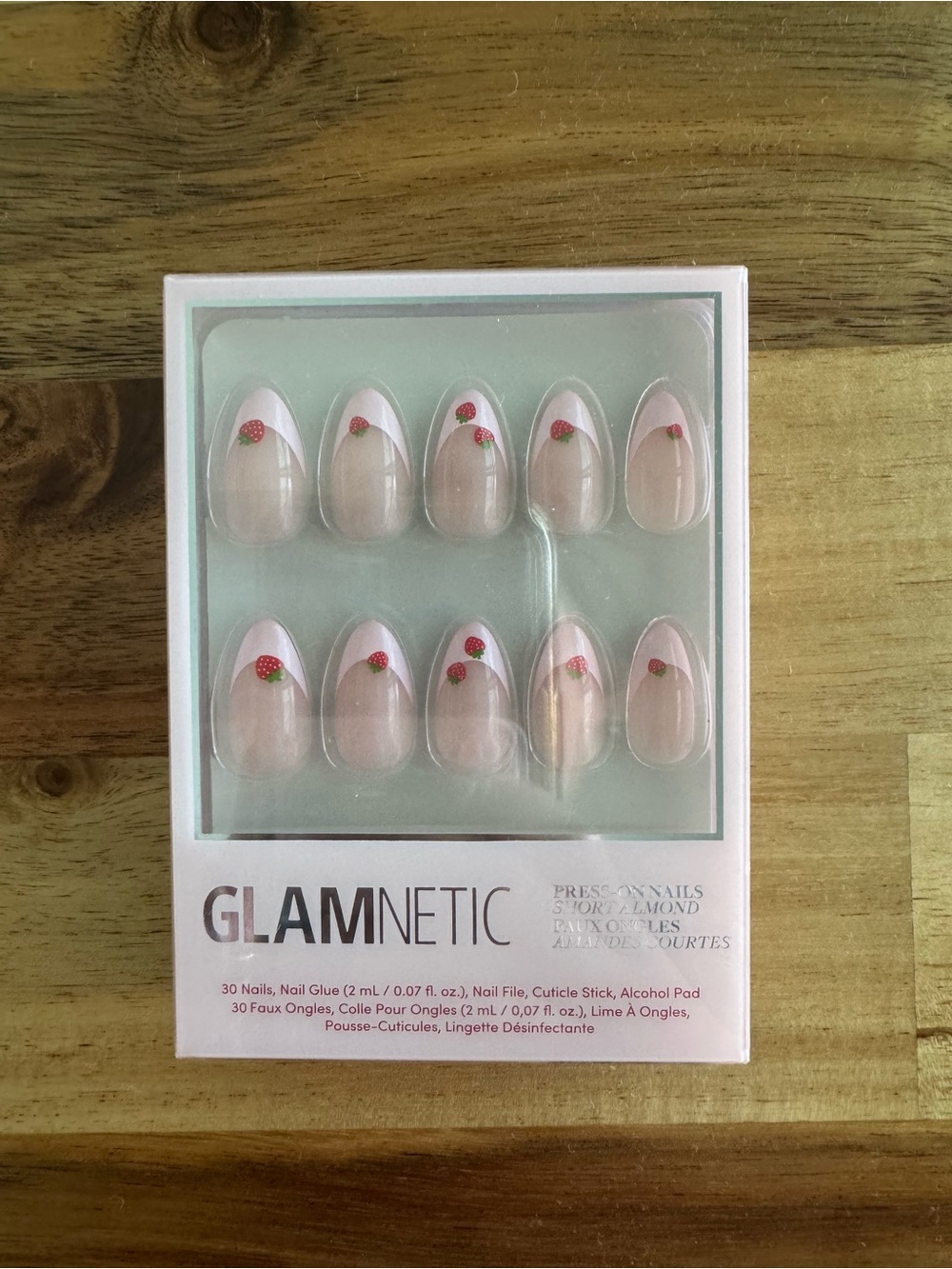 GLAMNETIC Press On Nails in Strawberry Bits